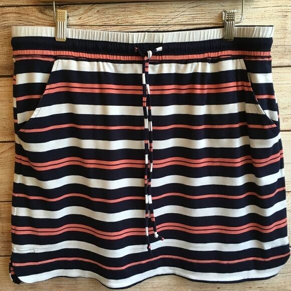 SUNDAY SOFT KNIT SKIRT IN NAVY AND CORAL STRIPES - Picture 3 of 5